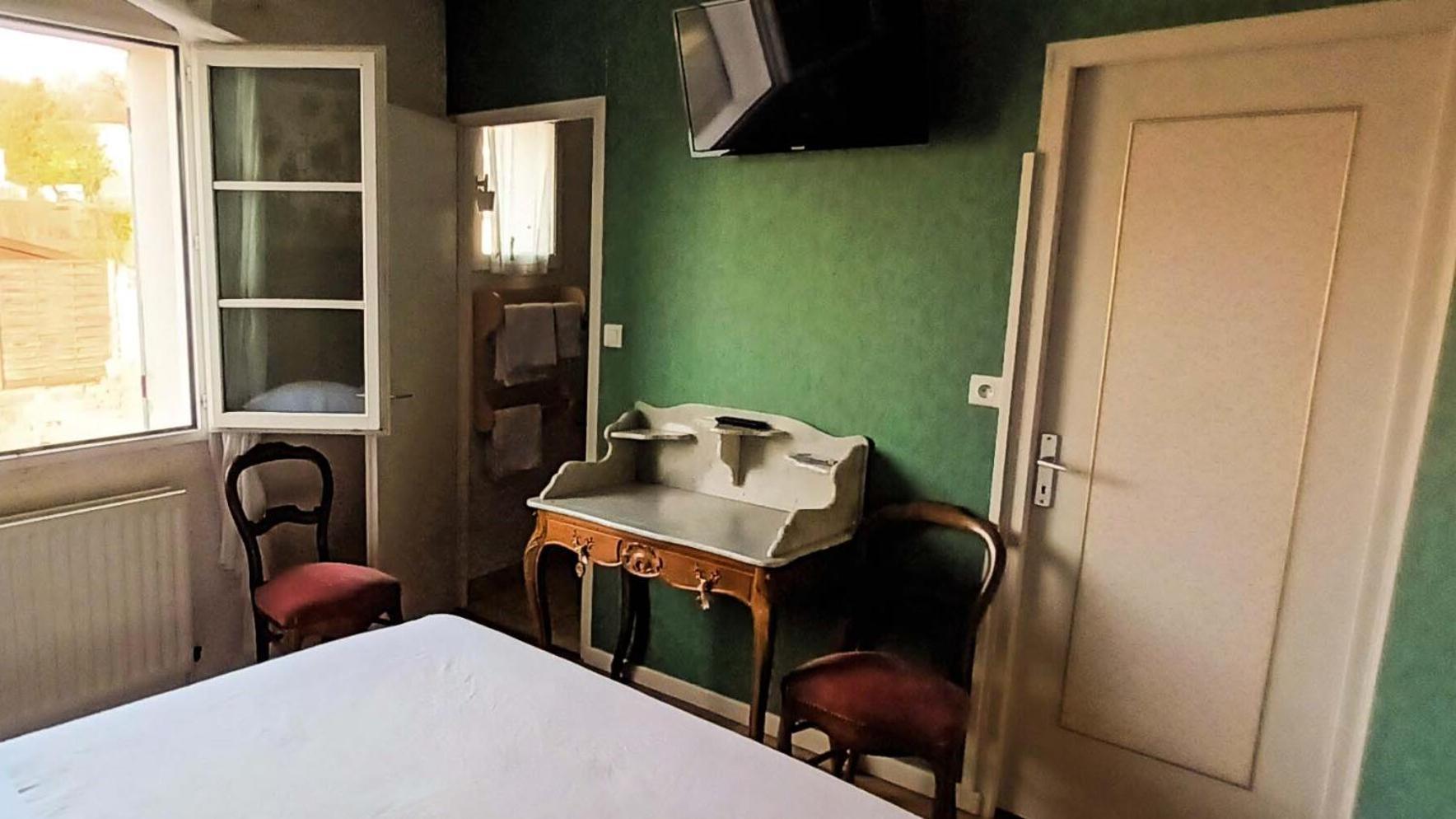Bed and Breakfast Chez Pierre Remoncourt Номер фото